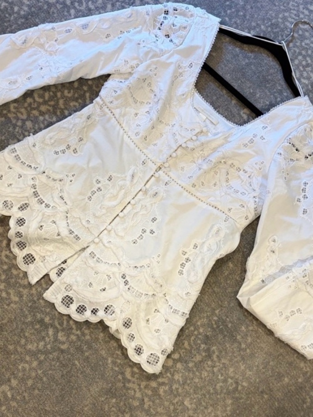 JONATHAN SIMKHAI WHITE INTRICATE BLOUSE SIZE M